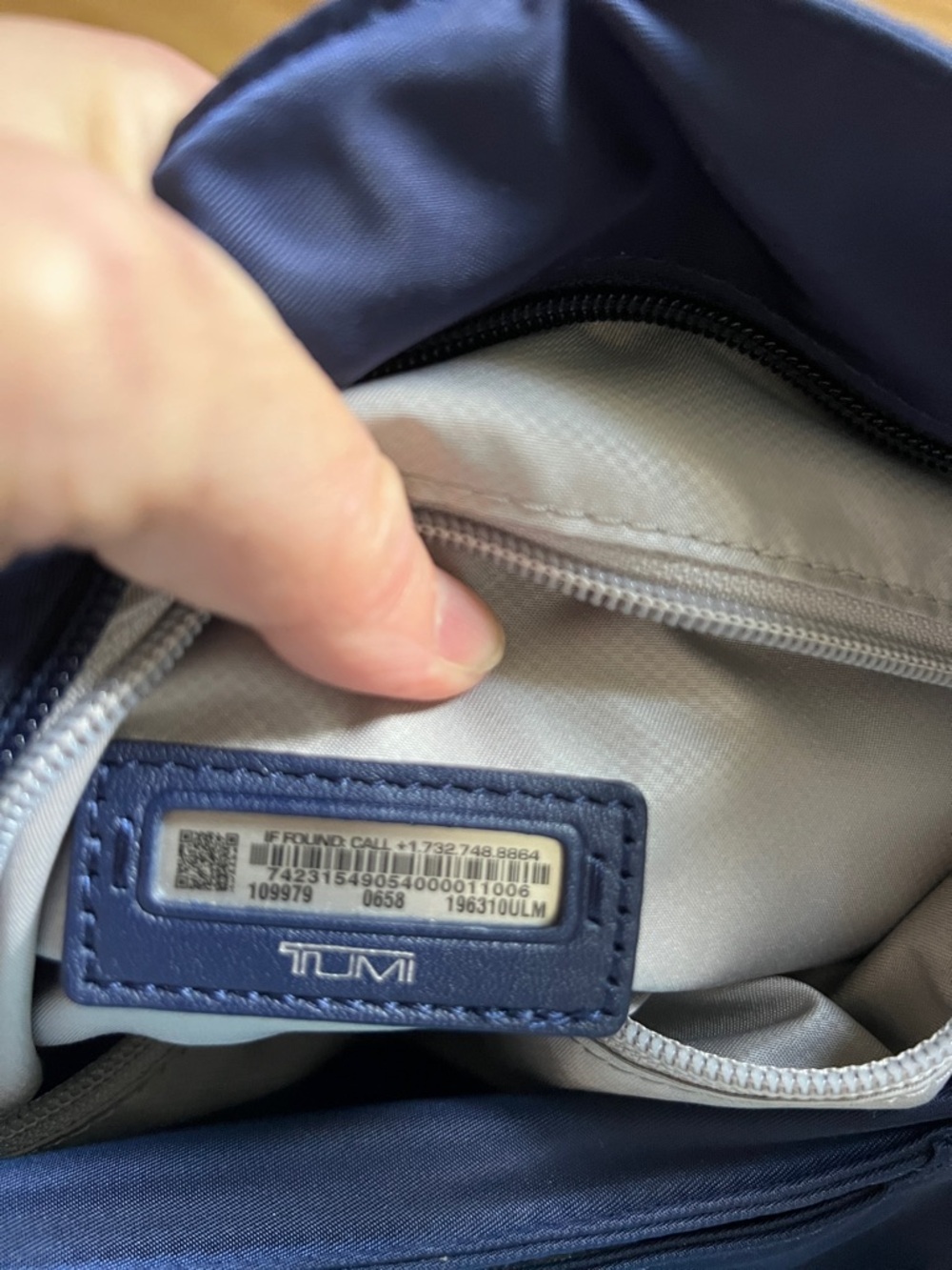 Tumi Navy Blue Voyageur Mauren Nylon Tote - Picture 7 of 11